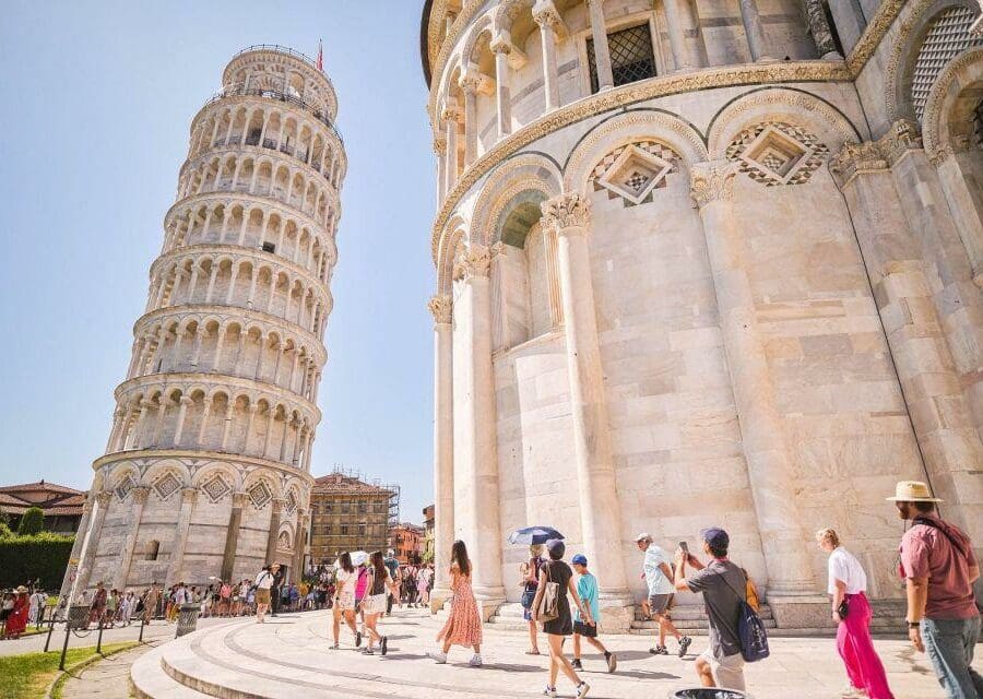 Retourvlucht Pisa vanuit BRU